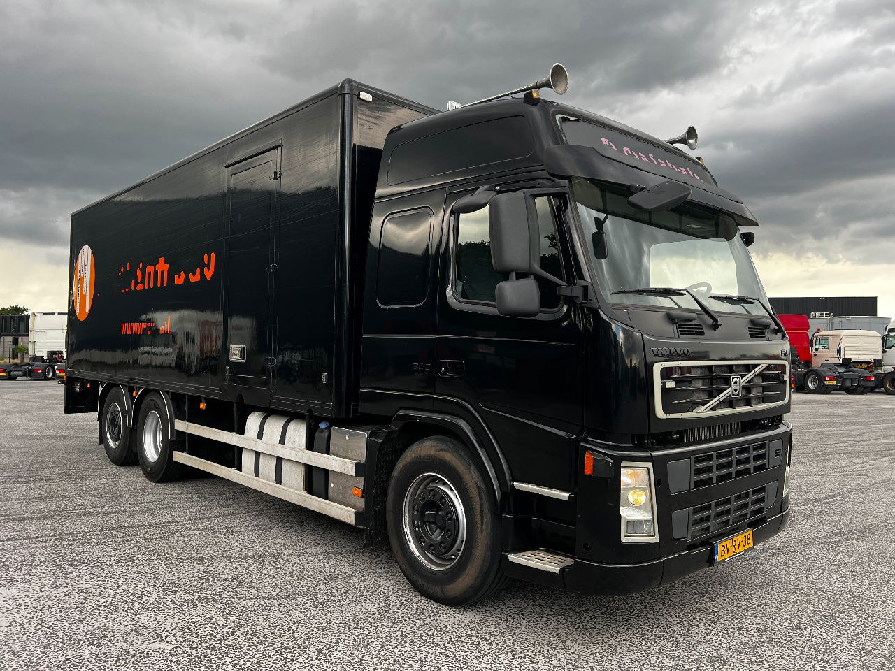 Volvo FM 9.300 Globe 6x2, Euro 5 - Umpikori kuorma-auto: kuva Volvo FM 9.300 Globe 6x2, Euro 5 - Umpikori kuorma-auto Volvo FM 9.300 Globe 6x2, Euro 5 - Umpikori kuorma-auto: kuva Volvo FM 9.300 Globe 6x2, Euro 5 - Umpikori kuorma-auto