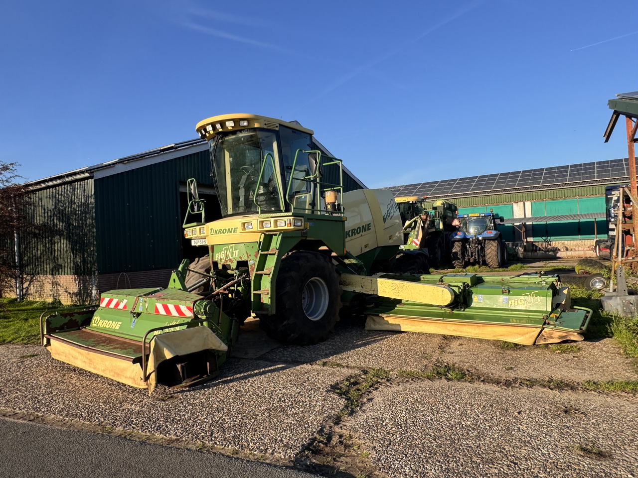 KRONE Big M II CV - Niittokone: kuva KRONE Big M II CV - Niittokone KRONE Big M II CV - Niittokone: kuva KRONE Big M II CV - Niittokone