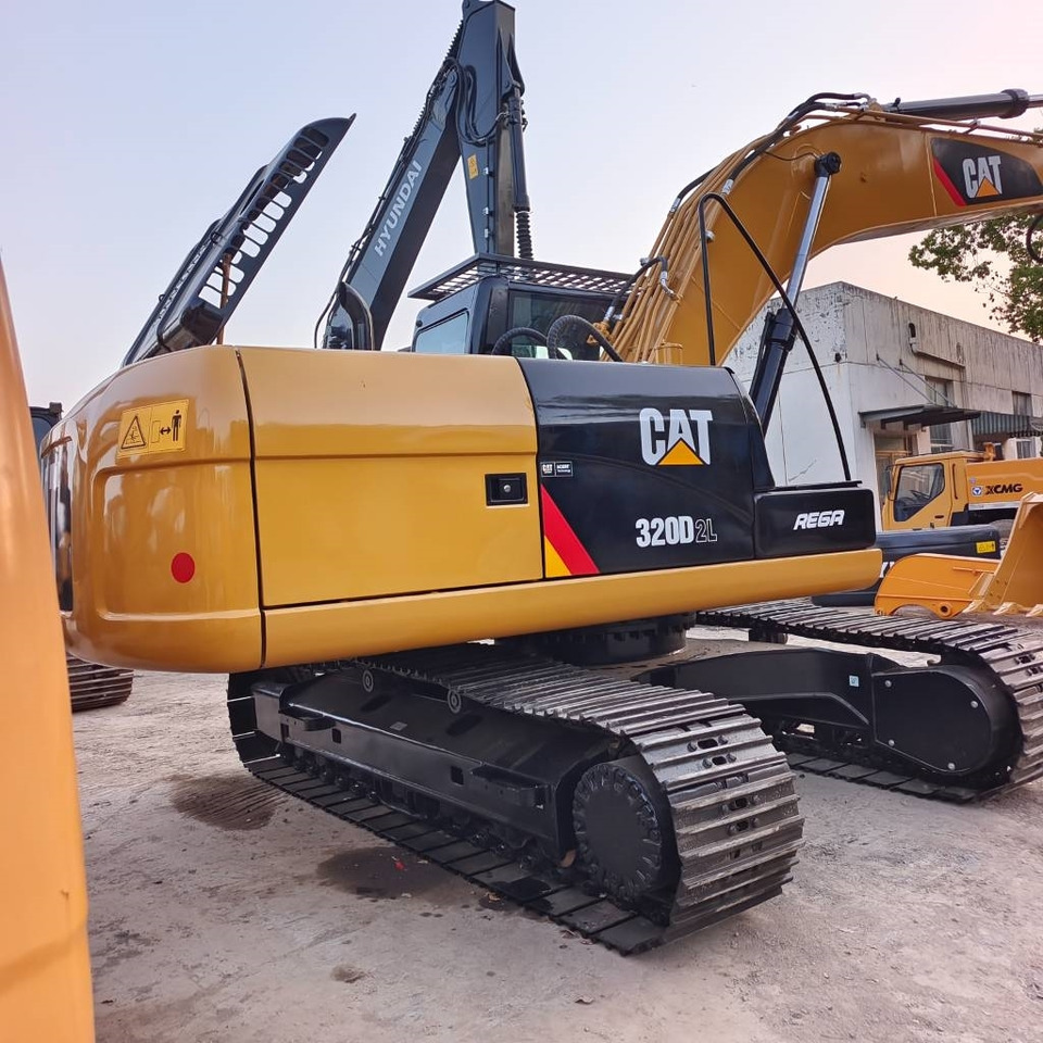 CAT 320D2L - Telakaivukone: kuva CAT 320D2L - Telakaivukone CAT 320D2L - Telakaivukone: kuva CAT 320D2L - Telakaivukone