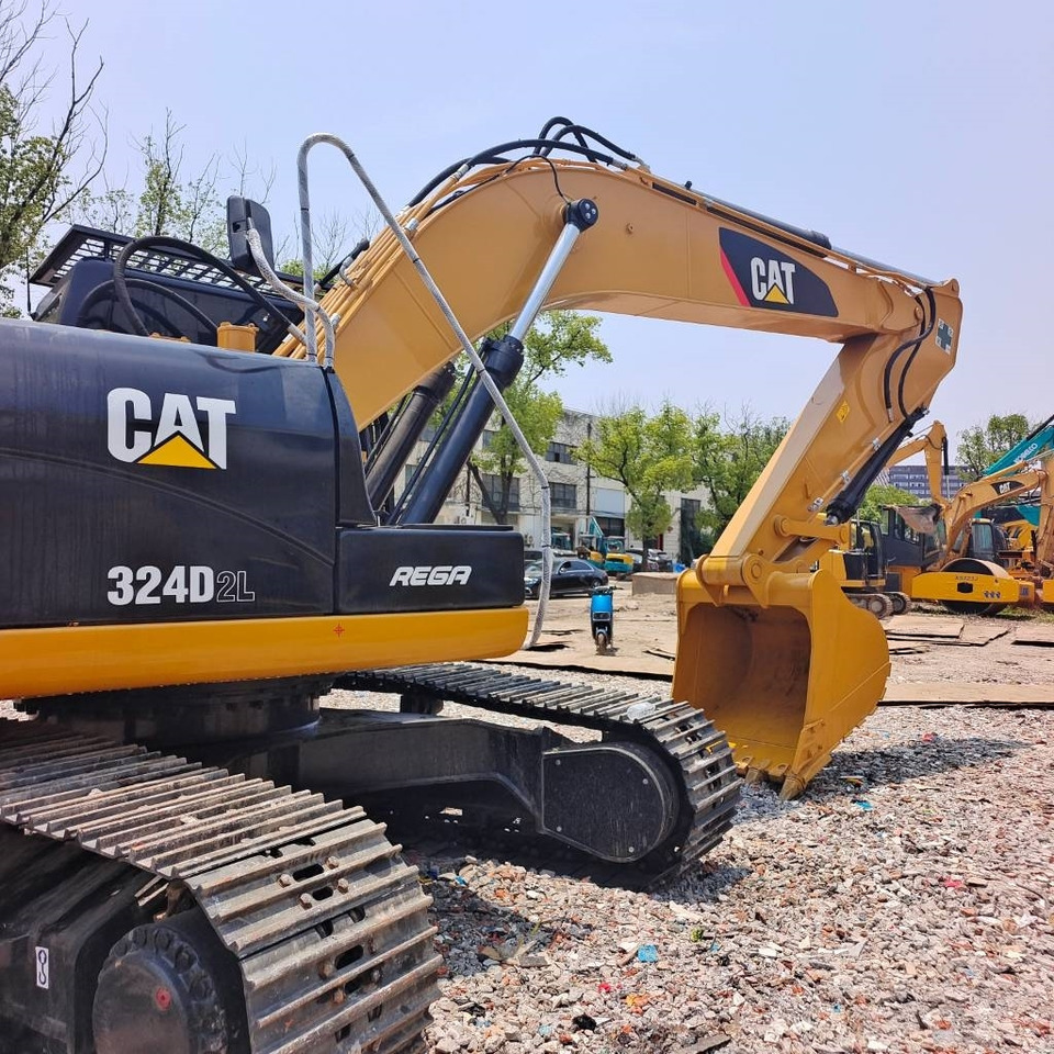 CAT 324 D - Telakaivukone: kuva  CAT 324 D - Telakaivukone CAT 324 D - Telakaivukone: kuva  CAT 324 D - Telakaivukone