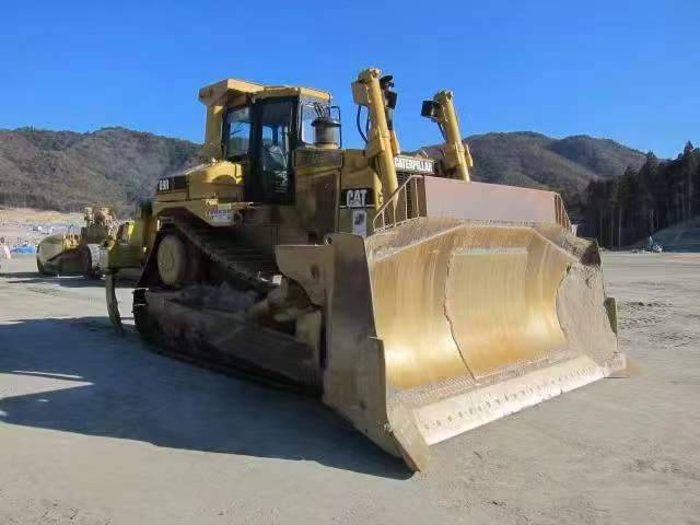CAT D 9 R - Puskutraktori: kuva CAT D 9 R - Puskutraktori CAT D 9 R - Puskutraktori: kuva CAT D 9 R - Puskutraktori