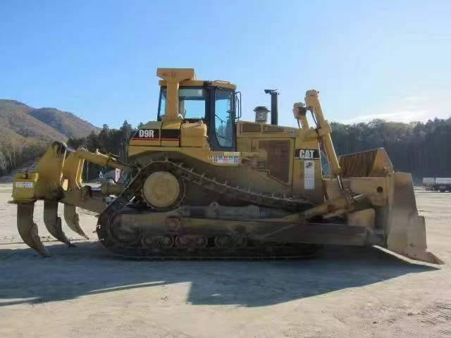 CAT D 9 R - Puskutraktori: kuva CAT D 9 R - Puskutraktori CAT D 9 R - Puskutraktori: kuva CAT D 9 R - Puskutraktori