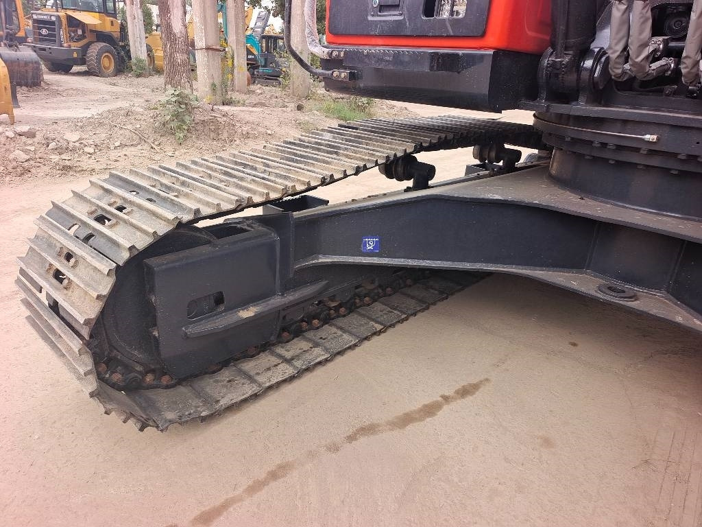 Leasing  Doosan DX 225 Doosan DX 225: kuva Leasing  Doosan DX 225 Doosan DX 225