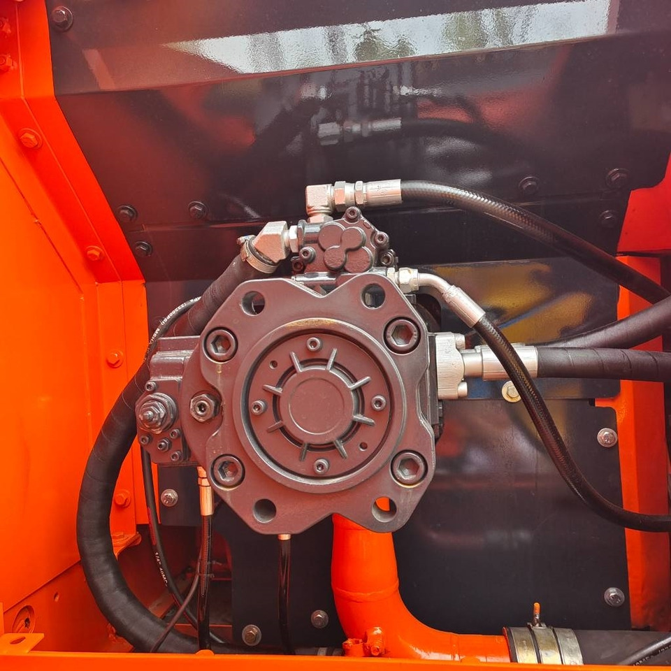 Doosan DX 300 - Telakaivukone: kuva Doosan DX 300 - Telakaivukone Doosan DX 300 - Telakaivukone: kuva Doosan DX 300 - Telakaivukone