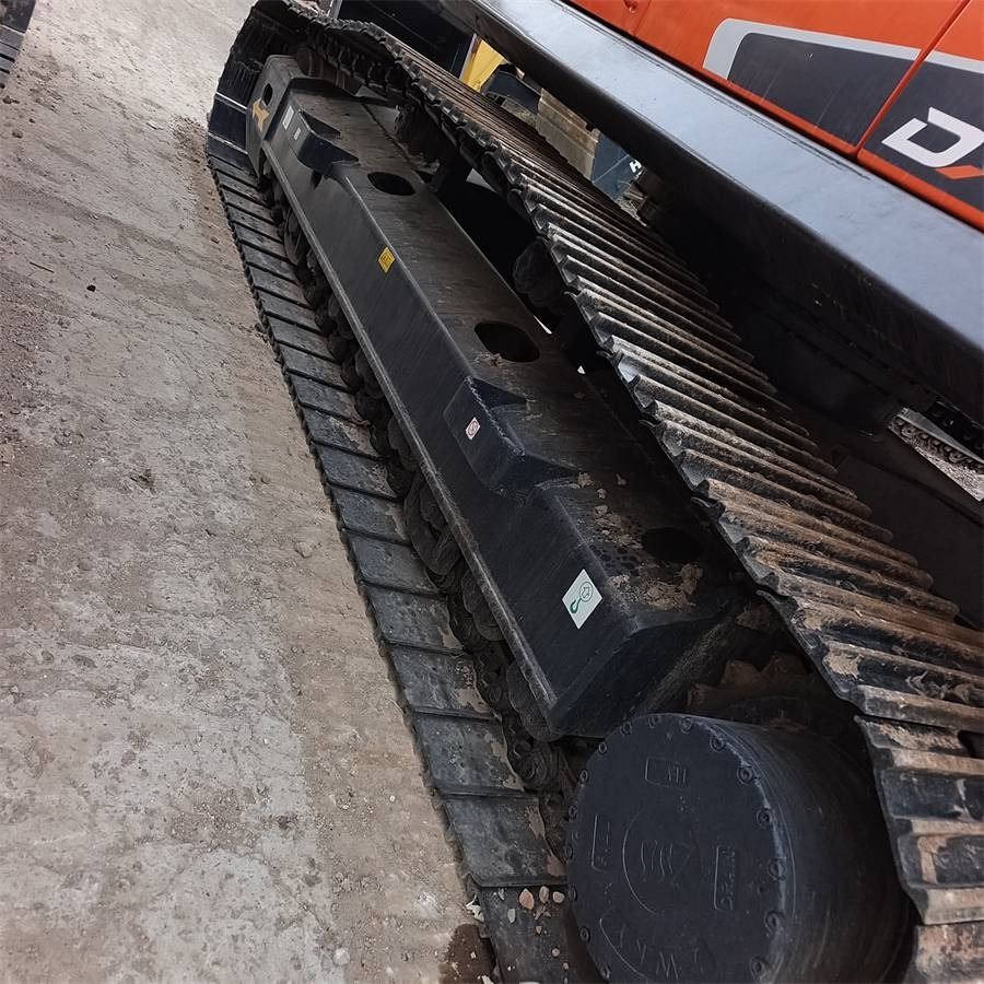 Doosan DX 300 LC - Telakaivukone: kuva Doosan DX 300 LC - Telakaivukone Doosan DX 300 LC - Telakaivukone: kuva Doosan DX 300 LC - Telakaivukone