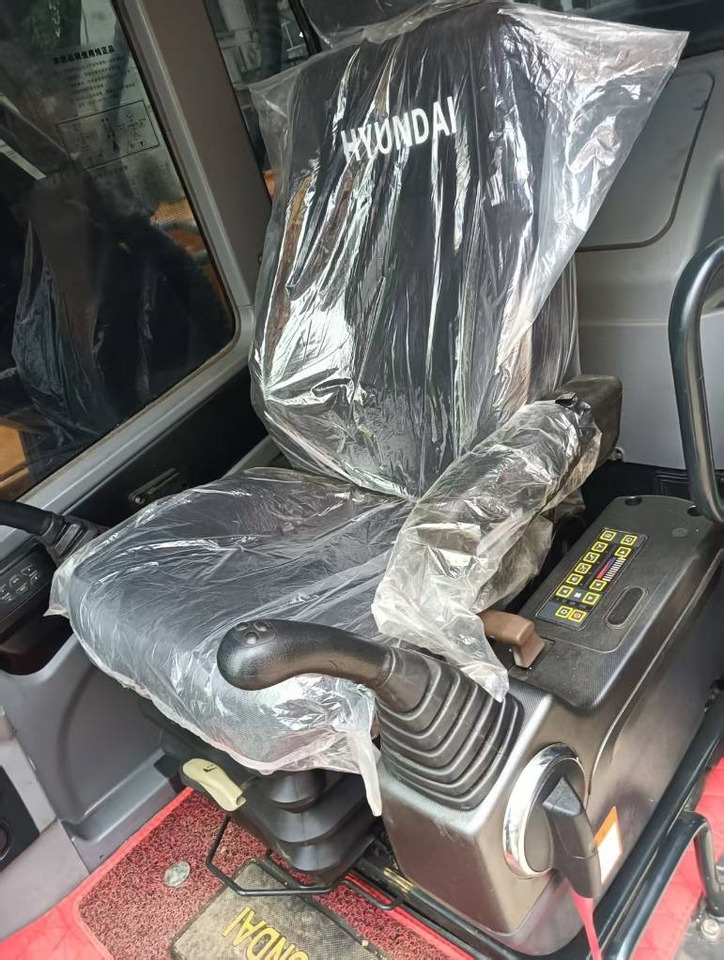 Hyundai 220 LC-9S - Telakaivukone: kuva Hyundai 220 LC-9S - Telakaivukone Hyundai 220 LC-9S - Telakaivukone: kuva Hyundai 220 LC-9S - Telakaivukone
