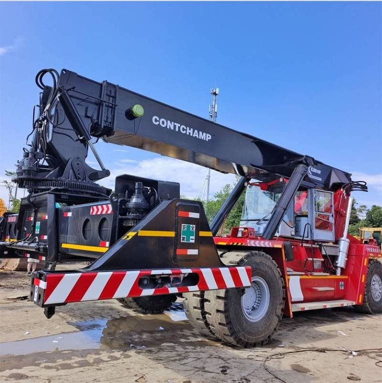 Kalmar DRF 450 - Konttikurottajat: kuva Kalmar DRF 450 - Konttikurottajat Kalmar DRF 450 - Konttikurottajat: kuva Kalmar DRF 450 - Konttikurottajat