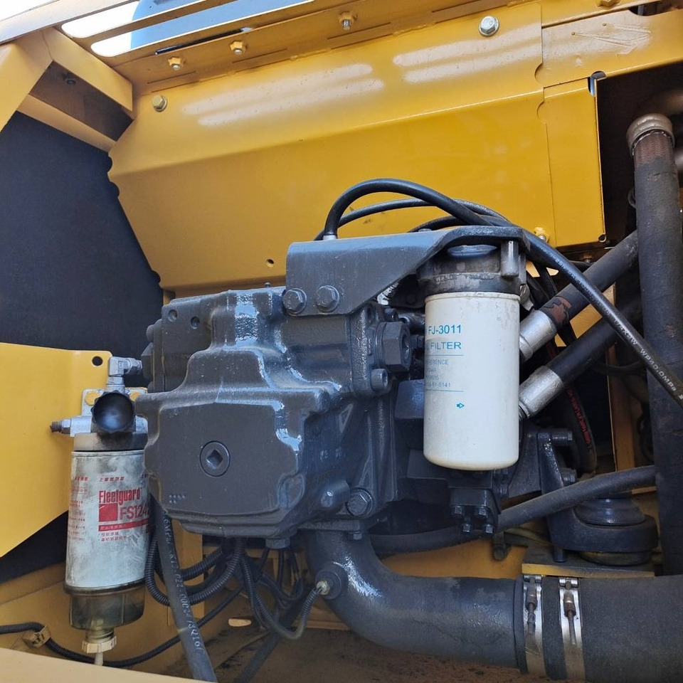 Komatsu PC 200-8 - Telakaivukone: kuva Komatsu PC 200-8 - Telakaivukone Komatsu PC 200-8 - Telakaivukone: kuva Komatsu PC 200-8 - Telakaivukone