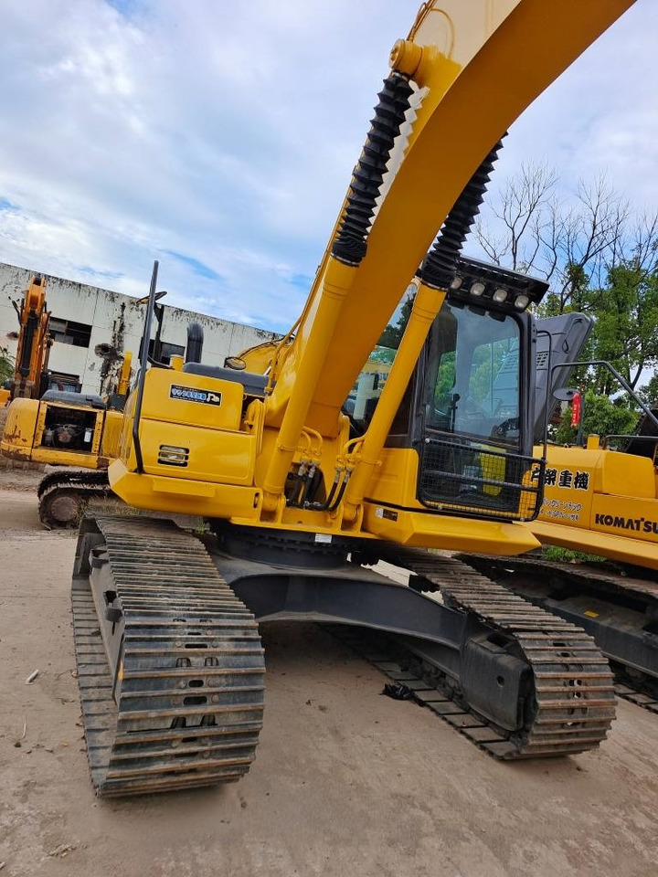 Komatsu PC 200 8N - Telakaivukone: kuva Komatsu PC 200 8N - Telakaivukone Komatsu PC 200 8N - Telakaivukone: kuva Komatsu PC 200 8N - Telakaivukone