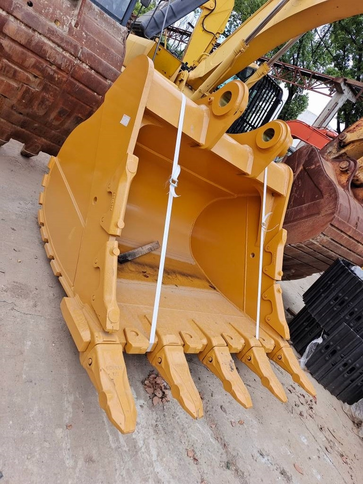 Komatsu PC 200 8N - Telakaivukone: kuva Komatsu PC 200 8N - Telakaivukone Komatsu PC 200 8N - Telakaivukone: kuva Komatsu PC 200 8N - Telakaivukone