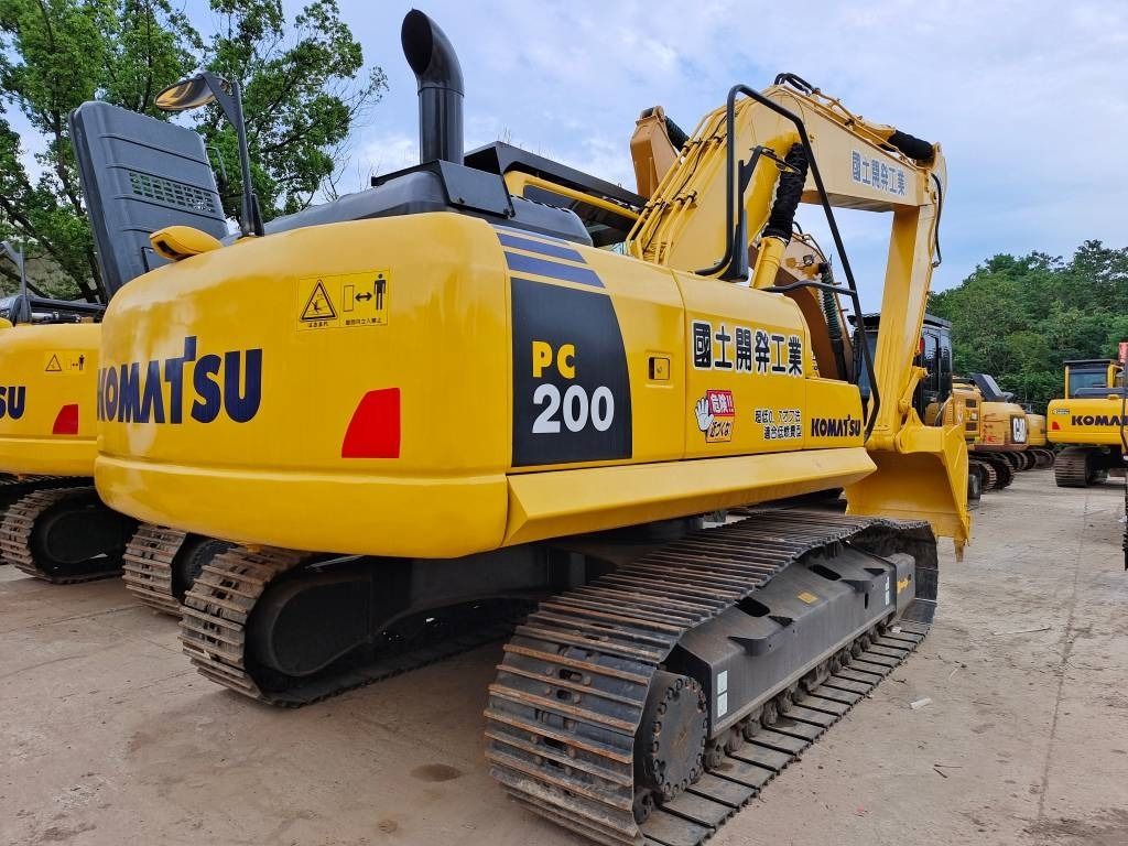 Komatsu PC 200 8N - Telakaivukone: kuva Komatsu PC 200 8N - Telakaivukone Komatsu PC 200 8N - Telakaivukone: kuva Komatsu PC 200 8N - Telakaivukone