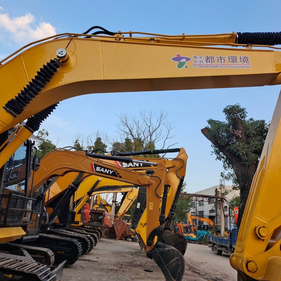 Telakaivukone Komatsu PC 200: kuva Telakaivukone Komatsu PC 200
