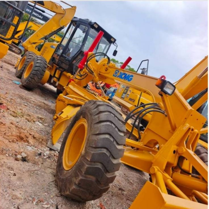 XCMG GR 2153 - Tiehöylä: kuva  XCMG GR 2153 - Tiehöylä XCMG GR 2153 - Tiehöylä: kuva  XCMG GR 2153 - Tiehöylä