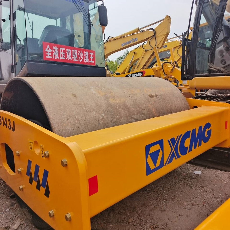 XCMG XS 143 J - Tiivistyskone: kuva XCMG XS 143 J - Tiivistyskone XCMG XS 143 J - Tiivistyskone: kuva XCMG XS 143 J - Tiivistyskone