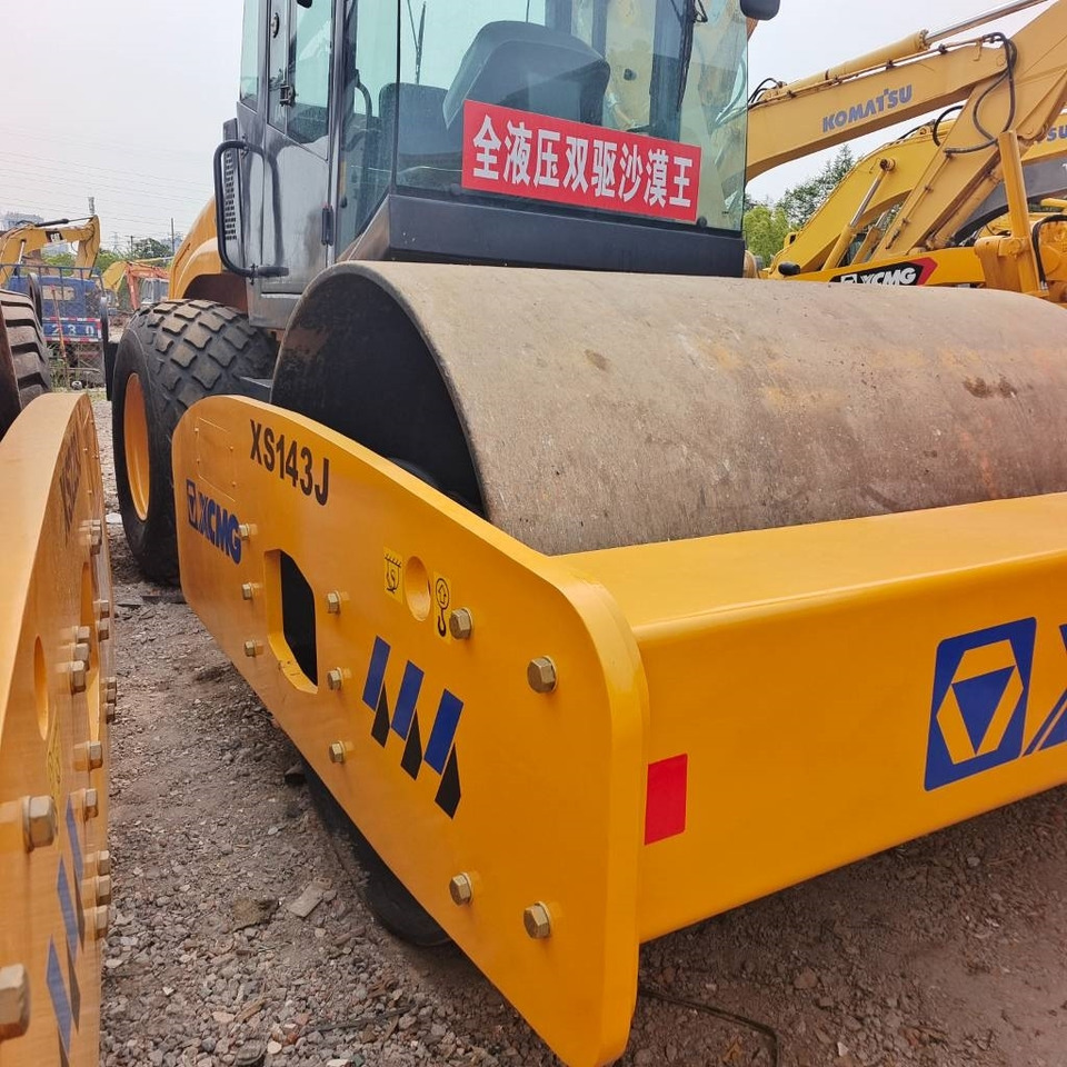 XCMG XS 143 J - Tiivistyskone: kuva XCMG XS 143 J - Tiivistyskone XCMG XS 143 J - Tiivistyskone: kuva XCMG XS 143 J - Tiivistyskone