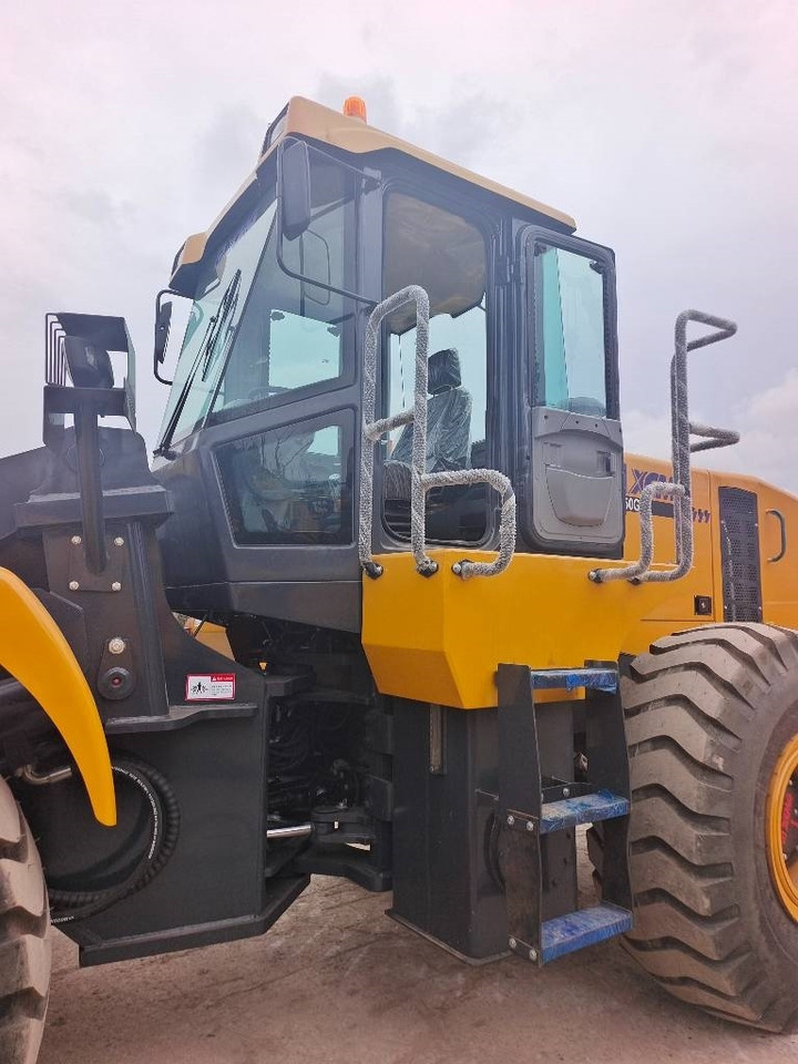 XCMG ZL 50 GN - Pyöräkuormaaja: kuva XCMG ZL 50 GN - Pyöräkuormaaja XCMG ZL 50 GN - Pyöräkuormaaja: kuva XCMG ZL 50 GN - Pyöräkuormaaja