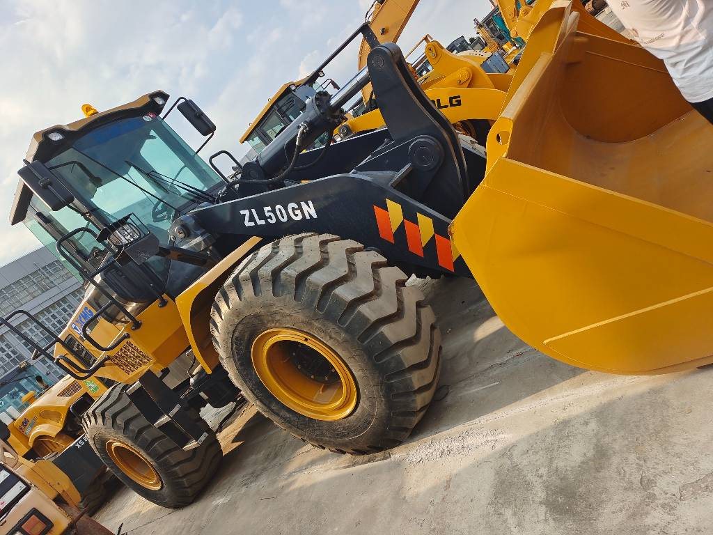 XCMG ZL 50 GN - Pyöräkuormaaja: kuva XCMG ZL 50 GN - Pyöräkuormaaja XCMG ZL 50 GN - Pyöräkuormaaja: kuva XCMG ZL 50 GN - Pyöräkuormaaja