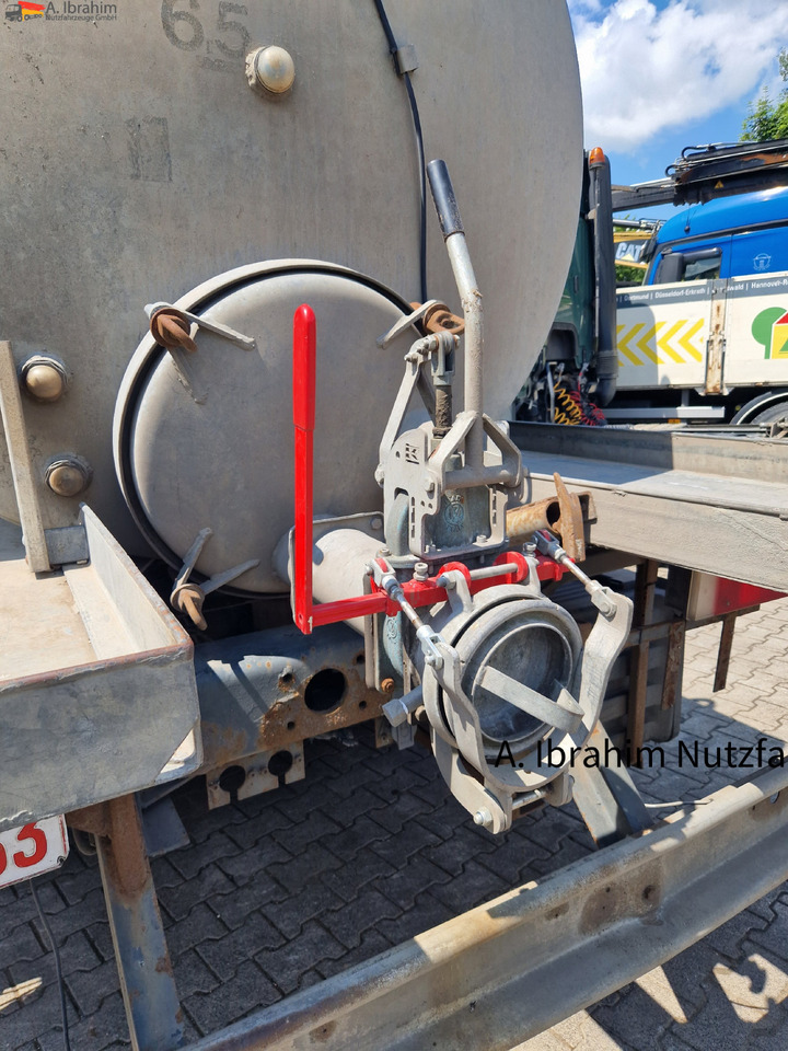 Daf CF 290 Wassertank 13500 L, Tank verzinkt Vorlauf- Lift- Lenkachse - Säiliöauto: kuva Daf CF 290 Wassertank 13500 L, Tank verzinkt Vorlauf- Lift- Lenkachse - Säiliöauto Daf CF 290 Wassertank 13500 L, Tank verzinkt Vorlauf- Lift- Lenkachse - Säiliöauto: kuva Daf CF 290 Wassertank 13500 L, Tank verzinkt Vorlauf- Lift- Lenkachse - Säiliöauto