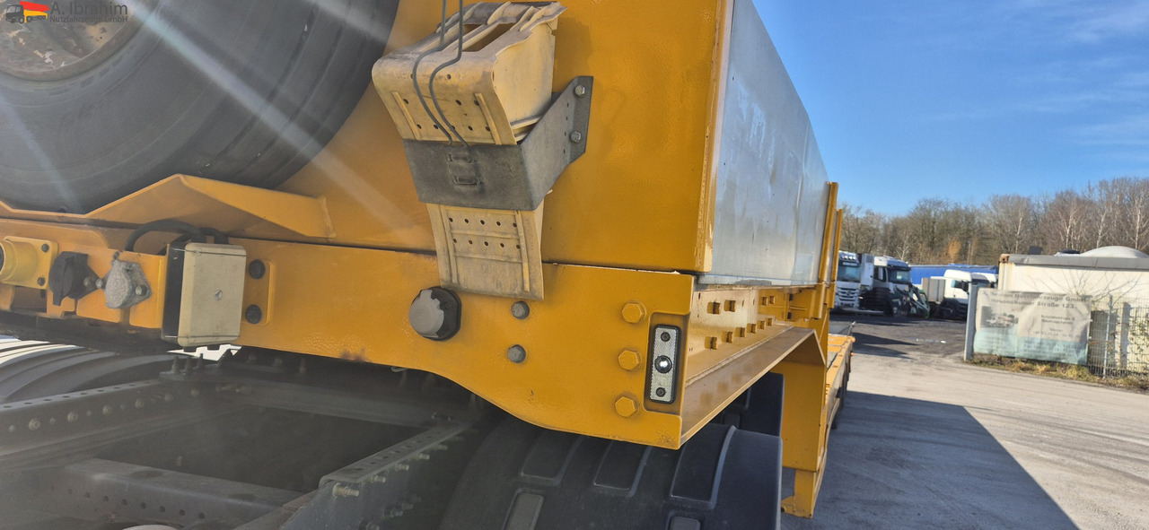 Faymonville 3-A ausziehbar bis 18,90 m zwangsgelenkt - Apuvaunu puoliperävaunu: kuva Faymonville 3-A ausziehbar bis 18,90 m zwangsgelenkt - Apuvaunu puoliperävaunu Faymonville 3-A ausziehbar bis 18,90 m zwangsgelenkt - Apuvaunu puoliperävaunu: kuva Faymonville 3-A ausziehbar bis 18,90 m zwangsgelenkt - Apuvaunu puoliperävaunu