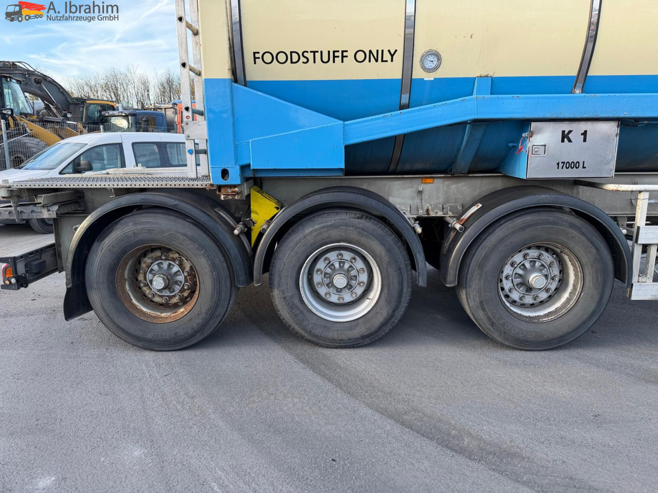 Feldbinder Lebensmittel Tank Container 26500 L | 2 Kammern | Heizung | 20 ft | Edelstahl | - Säiliöpuoliperävaunu: kuva Feldbinder Lebensmittel Tank Container 26500 L | 2 Kammern | Heizung | 20 ft | Edelstahl | - Säiliöpuoliperävaunu Feldbinder Lebensmittel Tank Container 26500 L | 2 Kammern | Heizung | 20 ft | Edelstahl | - Säiliöpuoliperävaunu: kuva Feldbinder Lebensmittel Tank Container 26500 L | 2 Kammern | Heizung | 20 ft | Edelstahl | - Säiliöpuoliperävaunu