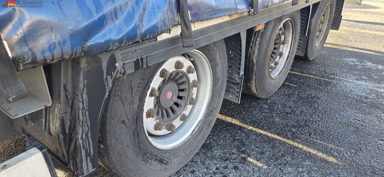 Krone SD Megatrailer Hubdach Liftachse | SAF Achsen - Pressukapellipuoliperävaunu: kuva Krone SD Megatrailer Hubdach Liftachse | SAF Achsen - Pressukapellipuoliperävaunu Krone SD Megatrailer Hubdach Liftachse | SAF Achsen - Pressukapellipuoliperävaunu: kuva Krone SD Megatrailer Hubdach Liftachse | SAF Achsen - Pressukapellipuoliperävaunu