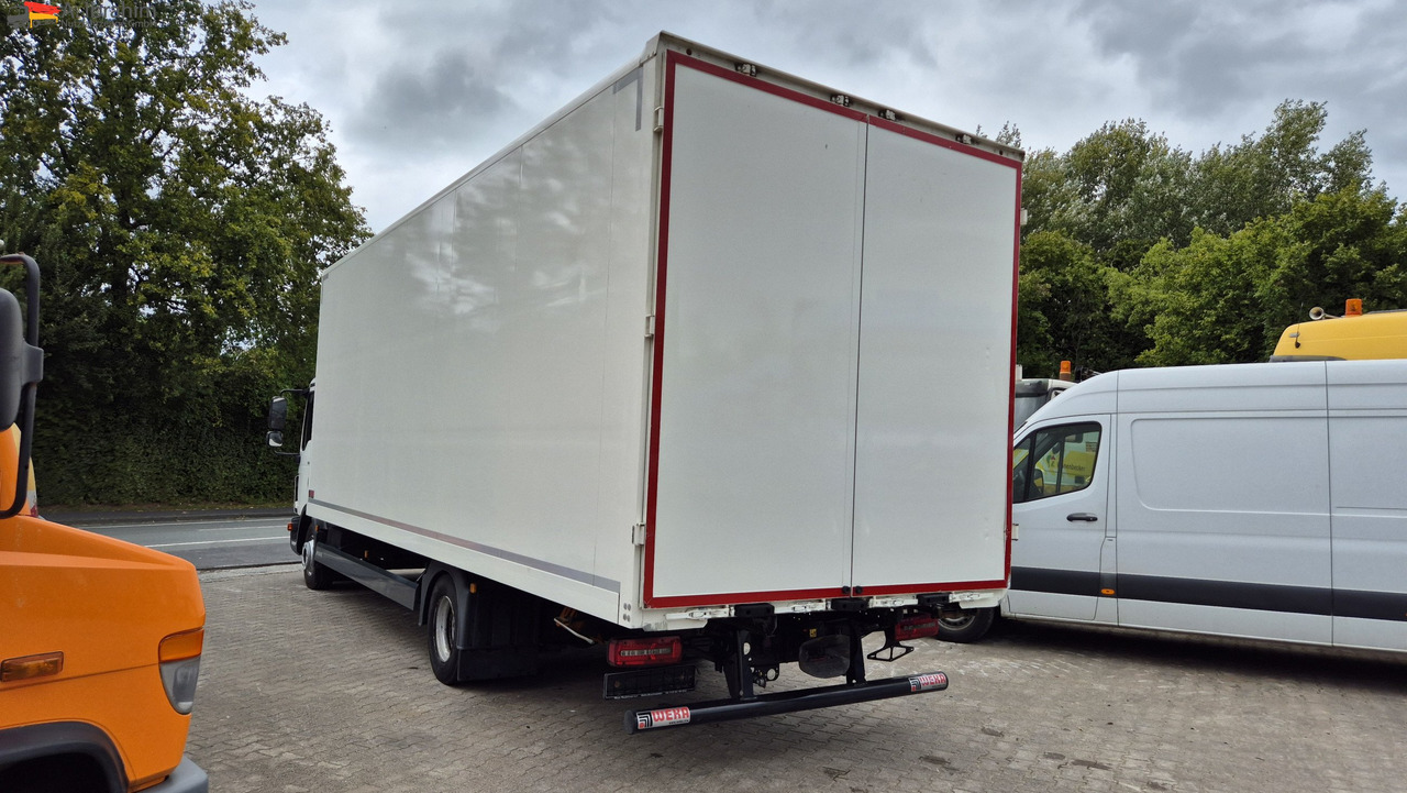 Leasing MAN 8.250 7,30 m Koffer, Navi, Topzustand MAN 8.250 7,30 m Koffer, Navi, Topzustand: kuva Leasing MAN 8.250 7,30 m Koffer, Navi, Topzustand MAN 8.250 7,30 m Koffer, Navi, Topzustand