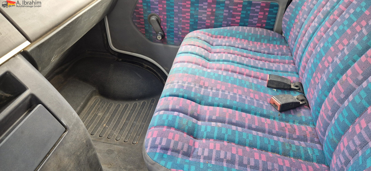 Mercedes-Benz 611 D Meiller Kipper Tüv 2026 - Kippiauto kuorma-auto: kuva Mercedes-Benz 611 D Meiller Kipper Tüv 2026 - Kippiauto kuorma-auto Mercedes-Benz 611 D Meiller Kipper Tüv 2026 - Kippiauto kuorma-auto: kuva Mercedes-Benz 611 D Meiller Kipper Tüv 2026 - Kippiauto kuorma-auto