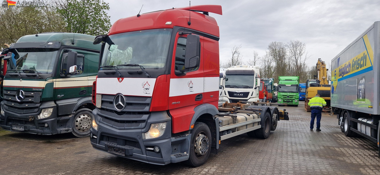 Mercedes-Benz DB 2542 Scheckheft gepflegt bei Mercedes, Euro 5 - Konttialus/ Vaihtokuormatilat kuorma-auto: kuva Mercedes-Benz DB 2542 Scheckheft gepflegt bei Mercedes, Euro 5 - Konttialus/ Vaihtokuormatilat kuorma-auto Mercedes-Benz DB 2542 Scheckheft gepflegt bei Mercedes, Euro 5 - Konttialus/ Vaihtokuormatilat kuorma-auto: kuva Mercedes-Benz DB 2542 Scheckheft gepflegt bei Mercedes, Euro 5 - Konttialus/ Vaihtokuormatilat kuorma-auto