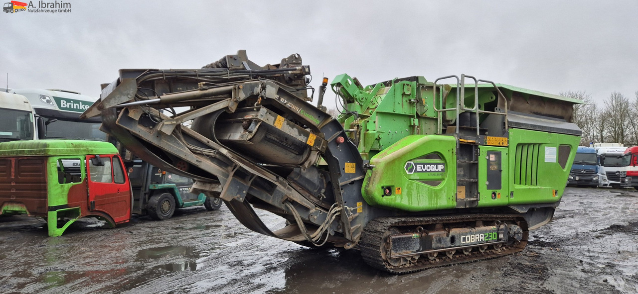 Terex Cobra 230 mobile Brechanlager Prallbrecher - Rakennuskoneet: kuva Terex Cobra 230 mobile Brechanlager Prallbrecher - Rakennuskoneet Terex Cobra 230 mobile Brechanlager Prallbrecher - Rakennuskoneet: kuva Terex Cobra 230 mobile Brechanlager Prallbrecher - Rakennuskoneet