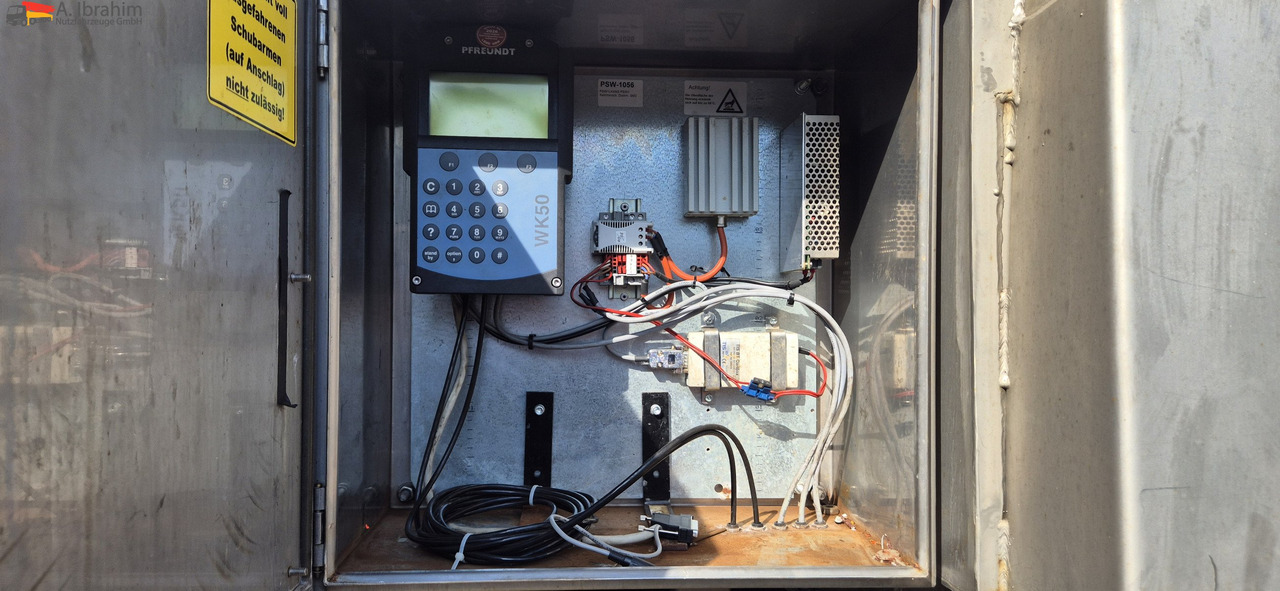 Scania P 380 Edelstahlkipper Tierentsorgung - Kippiauto kuorma-auto: kuva Scania P 380 Edelstahlkipper Tierentsorgung - Kippiauto kuorma-auto Scania P 380 Edelstahlkipper Tierentsorgung - Kippiauto kuorma-auto: kuva Scania P 380 Edelstahlkipper Tierentsorgung - Kippiauto kuorma-auto