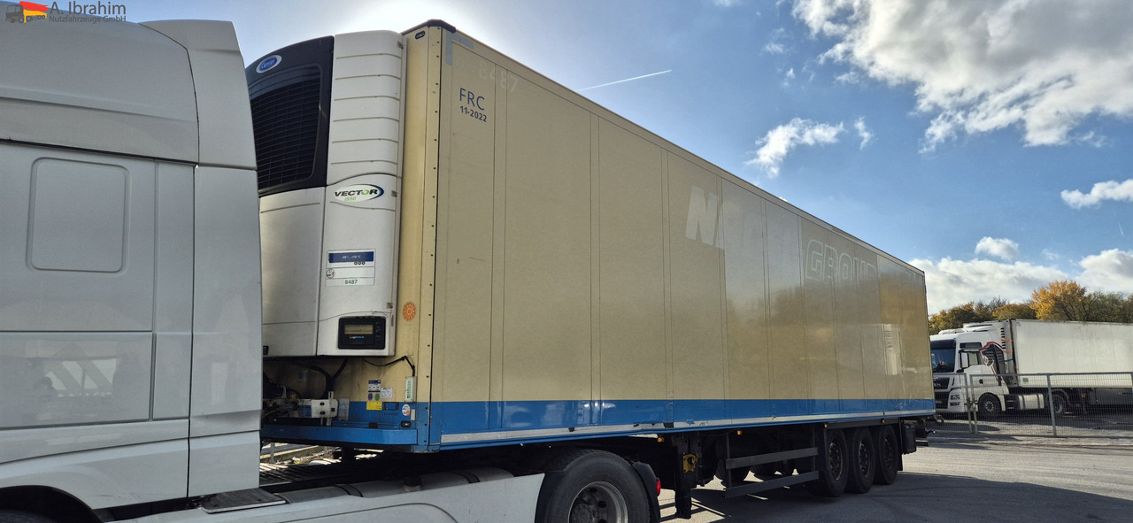 Schmitz SKO24 Carrier Vector 1550 reparierter Schaden Stütze links - Refrigeraattori puoliperävaunu: kuva Schmitz SKO24 Carrier Vector 1550 reparierter Schaden Stütze links - Refrigeraattori puoliperävaunu Schmitz SKO24 Carrier Vector 1550 reparierter Schaden Stütze links - Refrigeraattori puoliperävaunu: kuva Schmitz SKO24 Carrier Vector 1550 reparierter Schaden Stütze links - Refrigeraattori puoliperävaunu