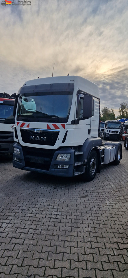 MAN TGS 18.400 PTO für Kompressor Retarder, Navi - Vetopöytäauto: kuva MAN TGS 18.400 PTO für Kompressor Retarder, Navi - Vetopöytäauto MAN TGS 18.400 PTO für Kompressor Retarder, Navi - Vetopöytäauto: kuva MAN TGS 18.400 PTO für Kompressor Retarder, Navi - Vetopöytäauto