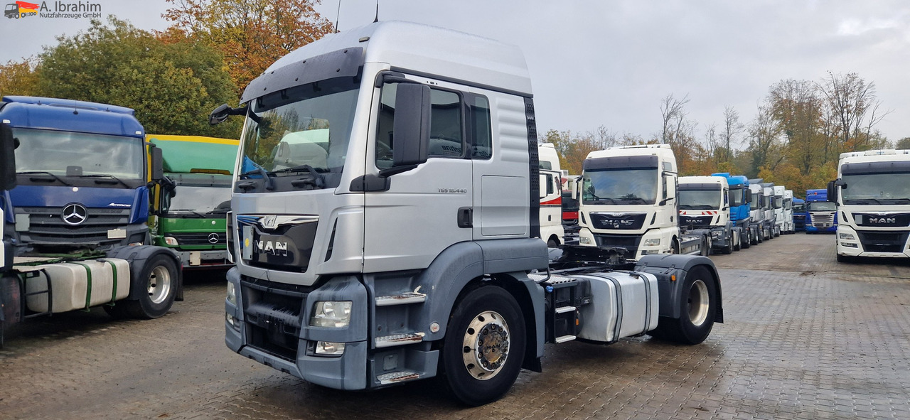 MAN TGS 18.440 PTO für Kompressor, Retarder - Vetopöytäauto: kuva MAN TGS 18.440 PTO für Kompressor, Retarder - Vetopöytäauto MAN TGS 18.440 PTO für Kompressor, Retarder - Vetopöytäauto: kuva MAN TGS 18.440 PTO für Kompressor, Retarder - Vetopöytäauto