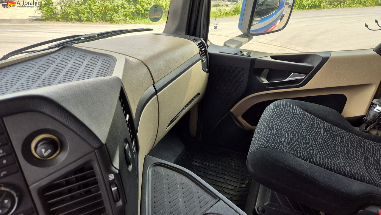 Vetopöytäauto Mercedes-Benz 1843 DB 1843 mit PTU für Kompressor: kuva Vetopöytäauto Mercedes-Benz 1843 DB 1843 mit PTU für Kompressor