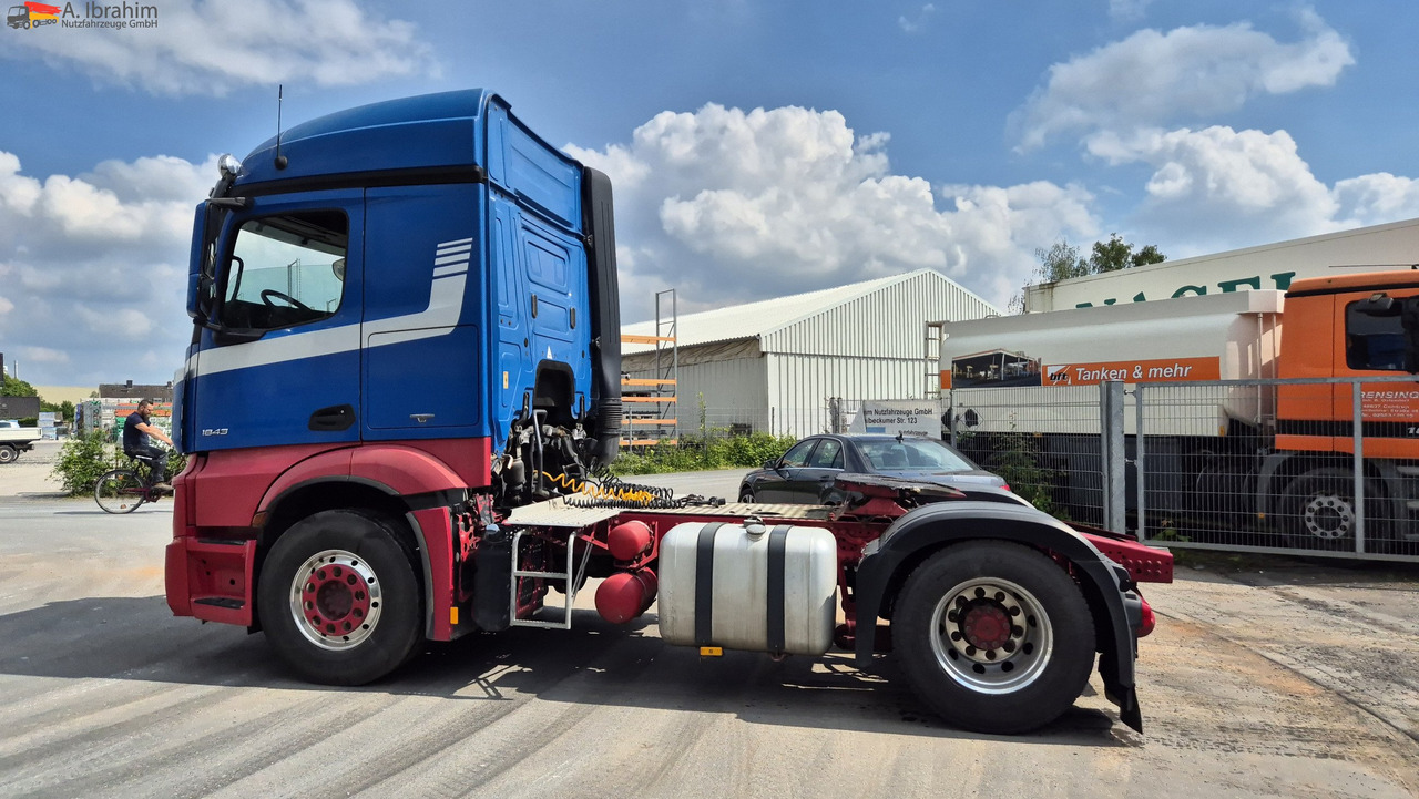 Vetopöytäauto Mercedes-Benz 1843 DB 1843 mit PTU für Kompressor: kuva Vetopöytäauto Mercedes-Benz 1843 DB 1843 mit PTU für Kompressor