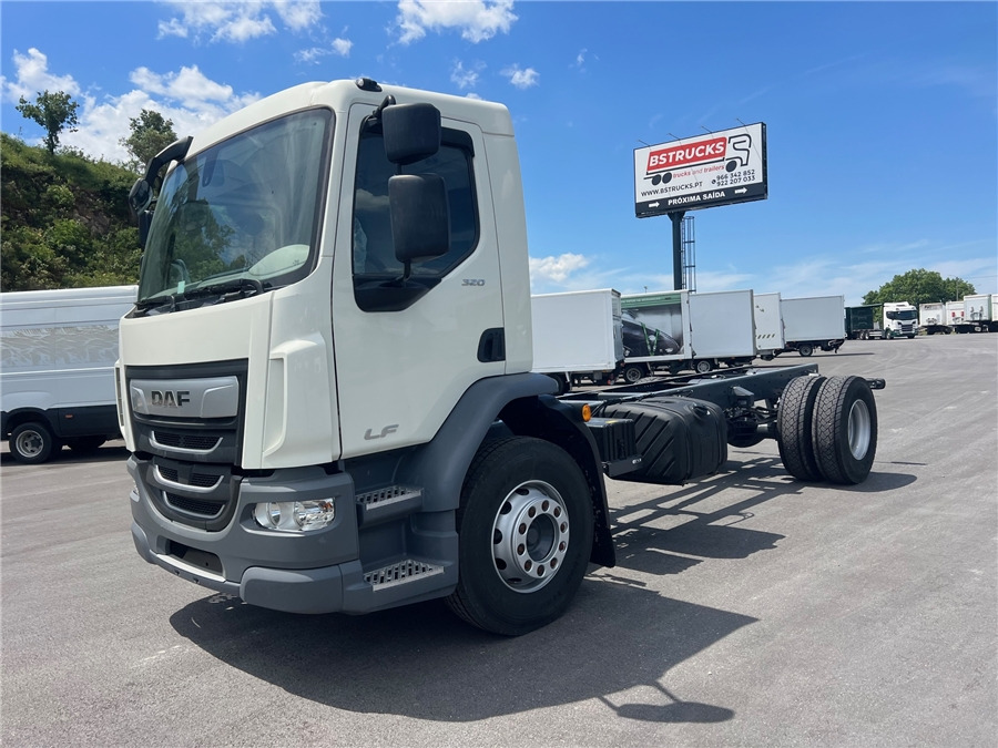 DAF LF320 NEW/ONLY COC - Kuorma-auto alusta: kuva DAF LF320 NEW/ONLY COC - Kuorma-auto alusta DAF LF320 NEW/ONLY COC - Kuorma-auto alusta: kuva DAF LF320 NEW/ONLY COC - Kuorma-auto alusta