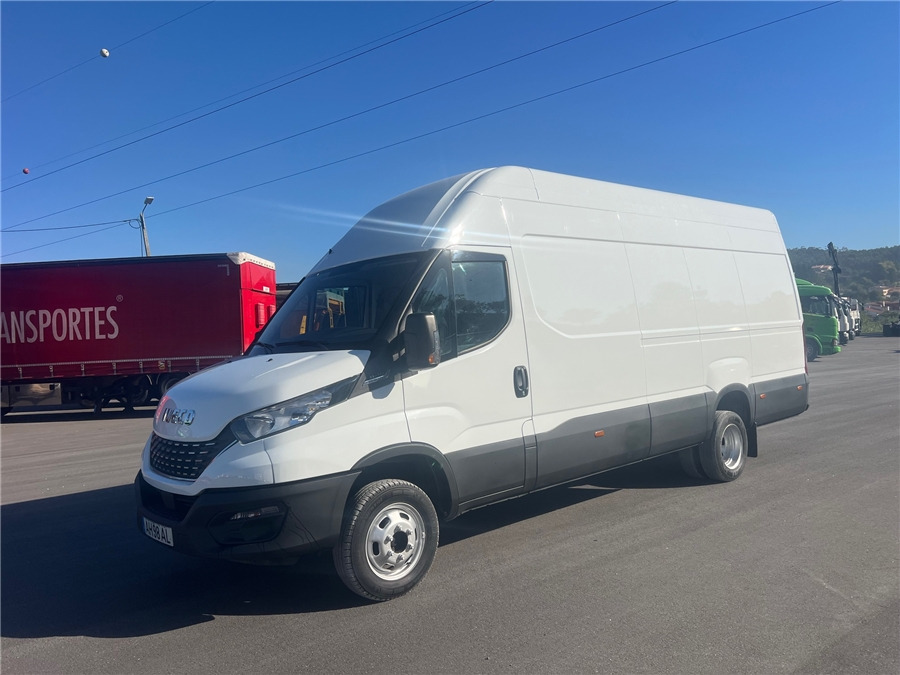 Iveco 35C16 - Pakettiauto: kuva Iveco 35C16 - Pakettiauto Iveco 35C16 - Pakettiauto: kuva Iveco 35C16 - Pakettiauto