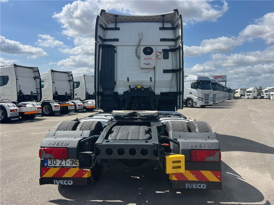 Iveco S-WAY 460 - Vetopöytäauto: kuva Iveco S-WAY 460 - Vetopöytäauto Iveco S-WAY 460 - Vetopöytäauto: kuva Iveco S-WAY 460 - Vetopöytäauto