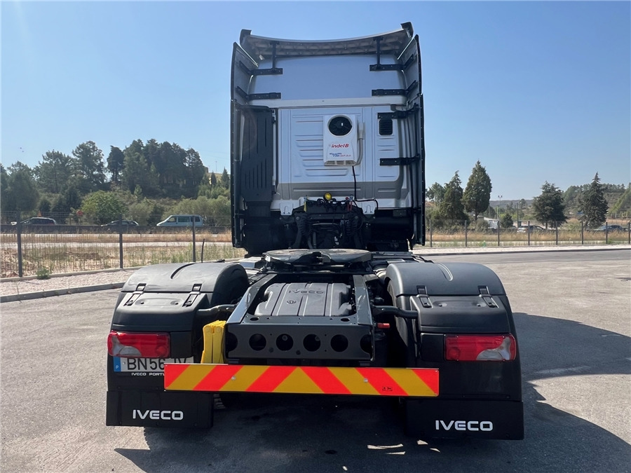 Iveco S-WAY 500 - Vetopöytäauto: kuva Iveco S-WAY 500 - Vetopöytäauto Iveco S-WAY 500 - Vetopöytäauto: kuva Iveco S-WAY 500 - Vetopöytäauto