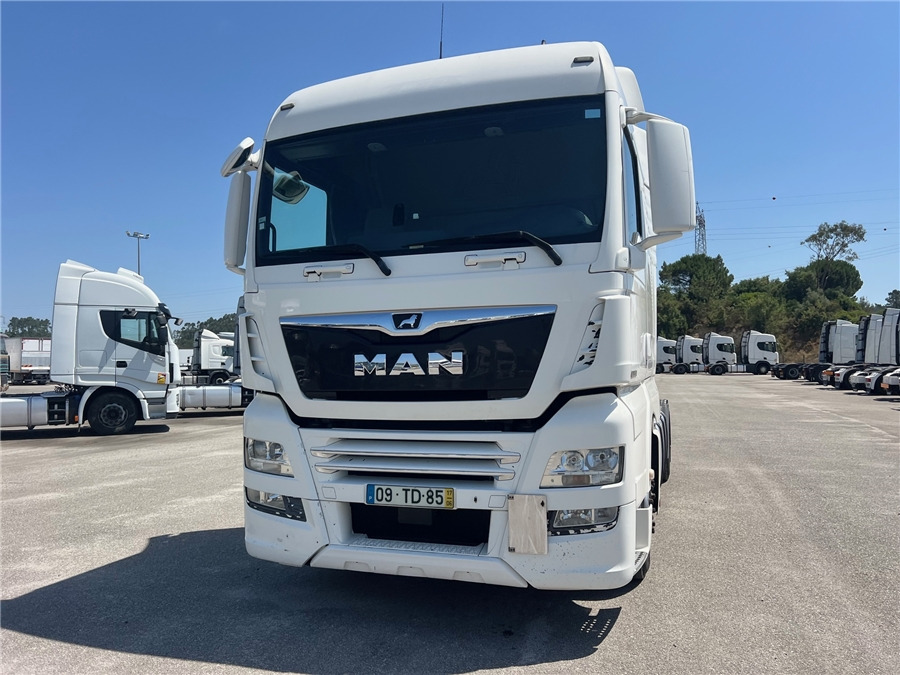 MAN TGX 18.460 - Vetopöytäauto: kuva MAN TGX 18.460 - Vetopöytäauto MAN TGX 18.460 - Vetopöytäauto: kuva MAN TGX 18.460 - Vetopöytäauto