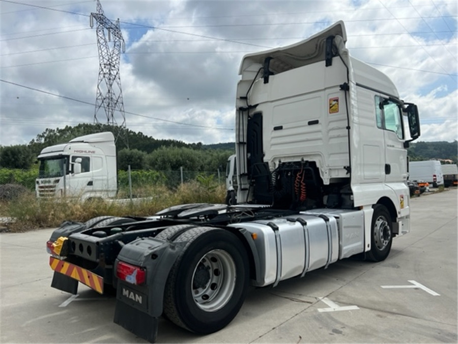 MAN TGX 18.460 - Vetopöytäauto: kuva MAN TGX 18.460 - Vetopöytäauto MAN TGX 18.460 - Vetopöytäauto: kuva MAN TGX 18.460 - Vetopöytäauto