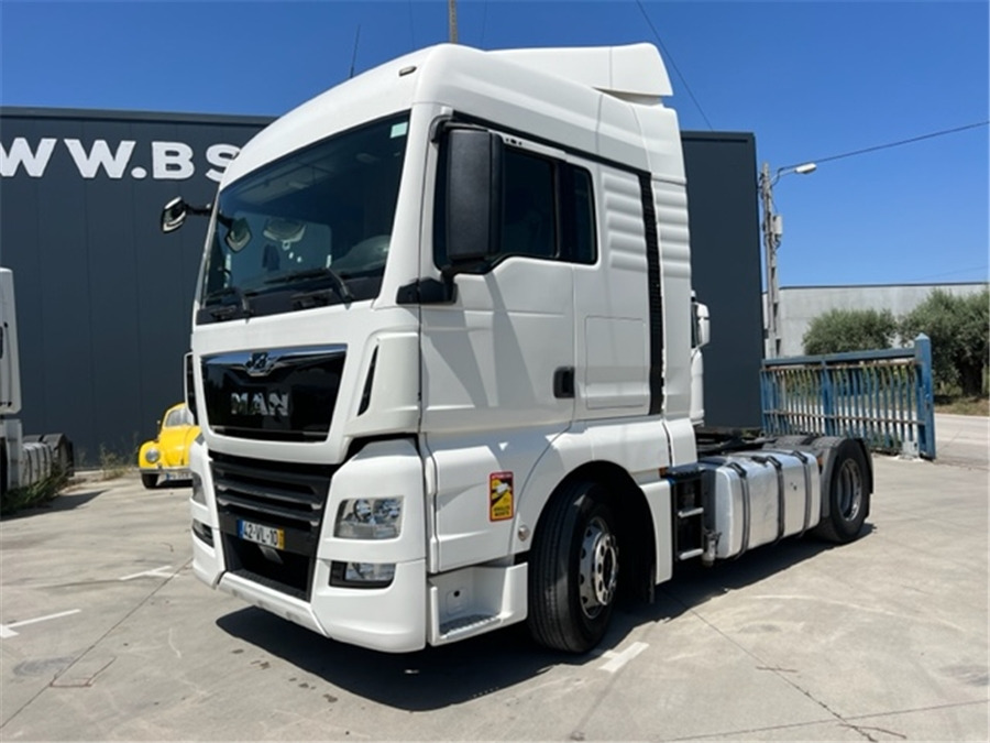 MAN TGX 18.460 - Vetopöytäauto: kuva MAN TGX 18.460 - Vetopöytäauto MAN TGX 18.460 - Vetopöytäauto: kuva MAN TGX 18.460 - Vetopöytäauto