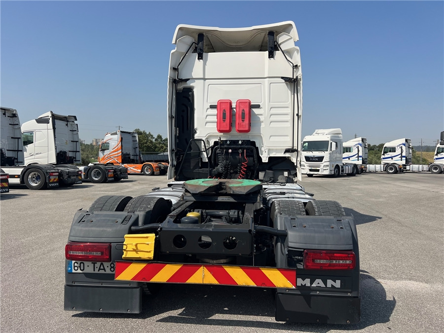 MAN TGX 18.460 - Vetopöytäauto: kuva MAN TGX 18.460 - Vetopöytäauto MAN TGX 18.460 - Vetopöytäauto: kuva MAN TGX 18.460 - Vetopöytäauto