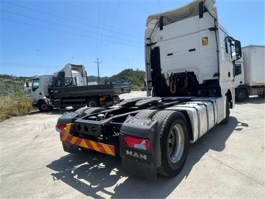 MAN TGX 18.460 - Vetopöytäauto: kuva MAN TGX 18.460 - Vetopöytäauto MAN TGX 18.460 - Vetopöytäauto: kuva MAN TGX 18.460 - Vetopöytäauto
