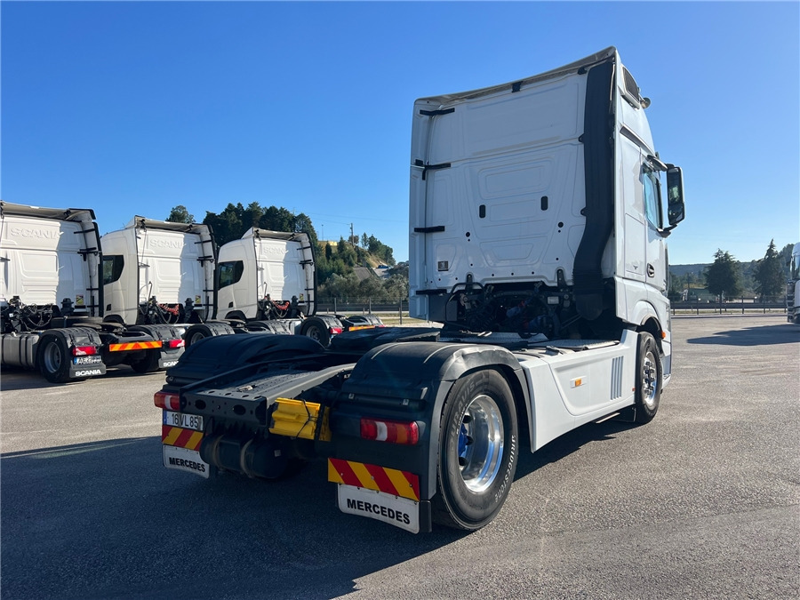 MERCEDES-BENZ 1863 AMG / RETARDER - Vetopöytäauto: kuva MERCEDES-BENZ 1863 AMG / RETARDER - Vetopöytäauto MERCEDES-BENZ 1863 AMG / RETARDER - Vetopöytäauto: kuva MERCEDES-BENZ 1863 AMG / RETARDER - Vetopöytäauto