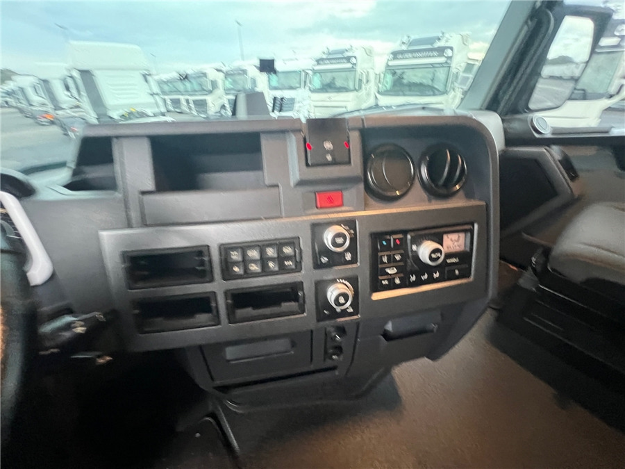 Vetopöytäauto Renault T 520 HIGHCAB: kuva Vetopöytäauto Renault T 520 HIGHCAB Vetopöytäauto Renault T 520 HIGHCAB: kuva Vetopöytäauto Renault T 520 HIGHCAB