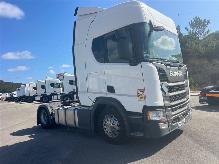 Scania R450 - Vetopöytäauto: kuva Scania R450 - Vetopöytäauto Scania R450 - Vetopöytäauto: kuva Scania R450 - Vetopöytäauto