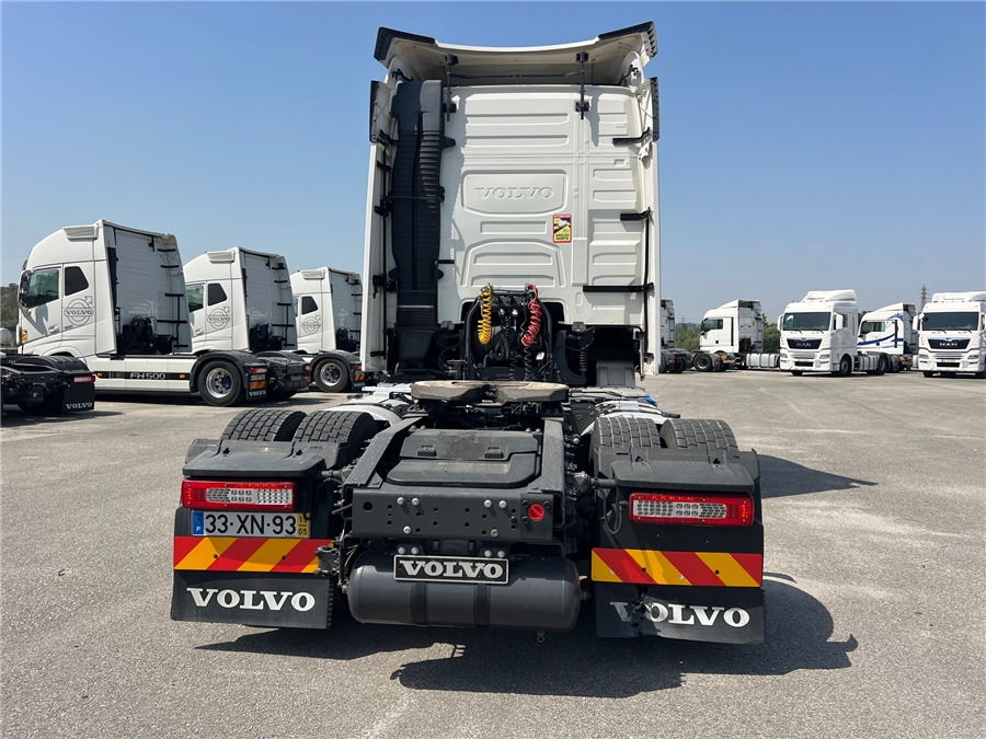 Volvo FH 460 /RETARDER - Vetopöytäauto: kuva Volvo FH 460 /RETARDER - Vetopöytäauto Volvo FH 460 /RETARDER - Vetopöytäauto: kuva Volvo FH 460 /RETARDER - Vetopöytäauto