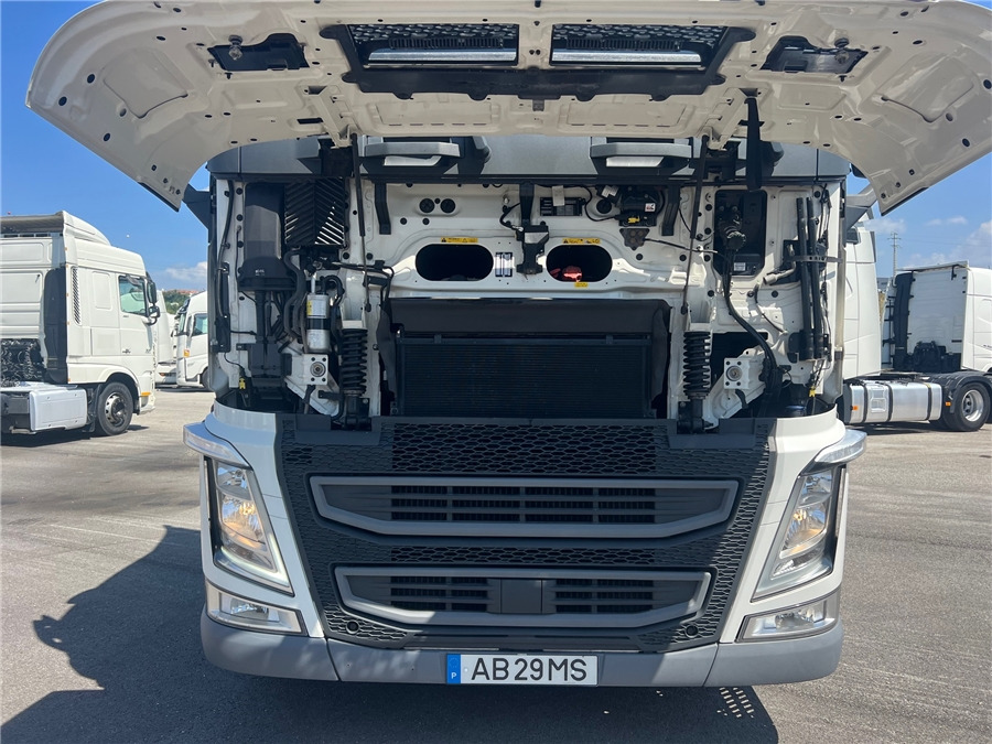 Vetopöytäauto Volvo FH500: kuva Vetopöytäauto Volvo FH500