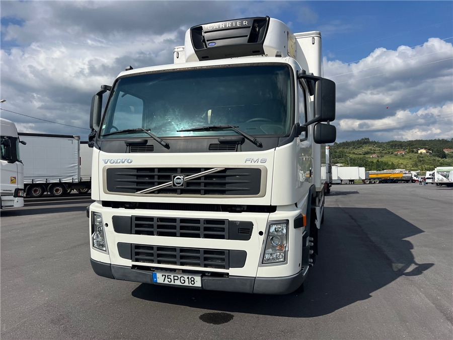 Volvo FM 9 - Refrigeraattori kuorma-auto: kuva Volvo FM 9 - Refrigeraattori kuorma-auto Volvo FM 9 - Refrigeraattori kuorma-auto: kuva Volvo FM 9 - Refrigeraattori kuorma-auto